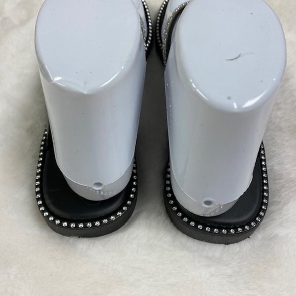 Gold Toe | Black Rhinestone Flip-Flop's Sandals, size 7/8 - Picture 6 of 9